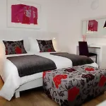 Boutique Dvor Dobrovo