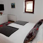 Boutique Dvor 4* Доброво