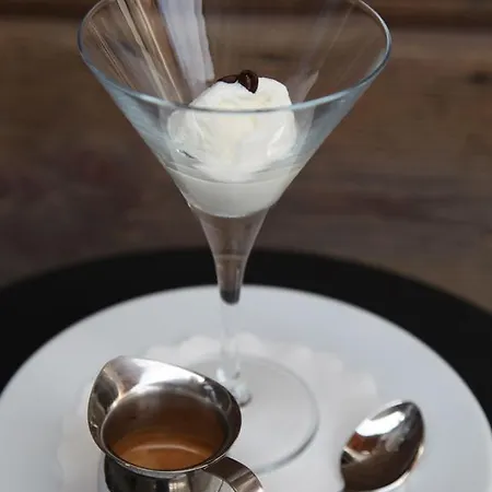 Boutique Dvor Dobrovo