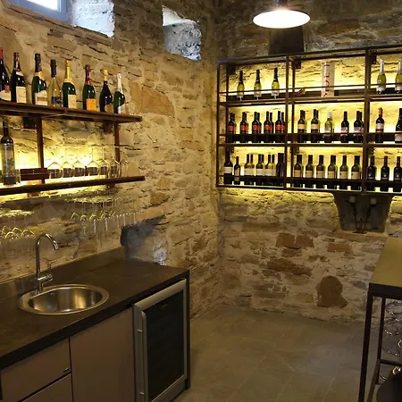 Gostinjska kuća Boutique Dvor Dobrovo