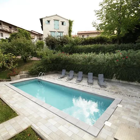 Gostinjska kuća Boutique Dvor 4*