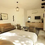 Boutique Dvor Guest house Dobrovo