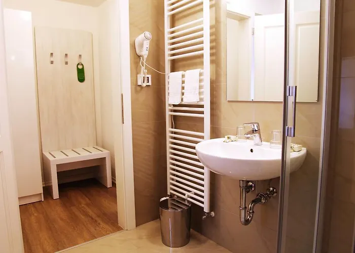 Boutique Dvor בית הארחה 4*