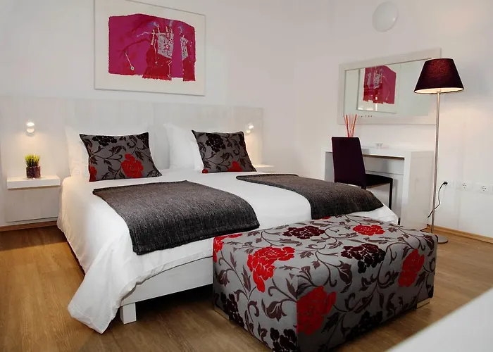 Boutique Dvor דוברובו