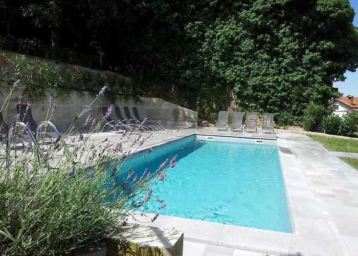 בית הארחה Boutique Dvor