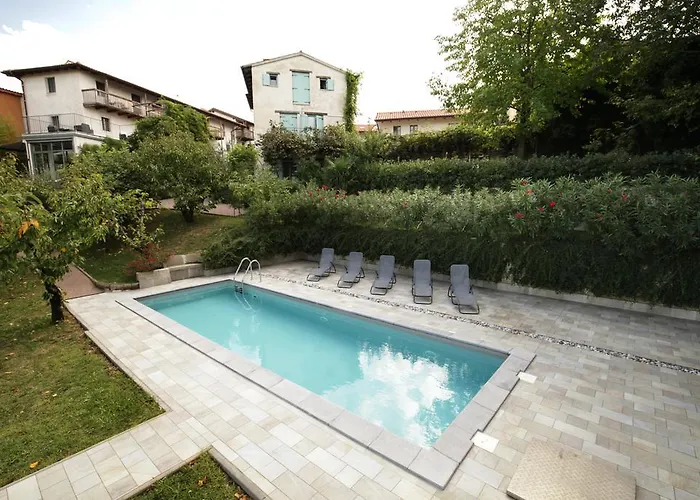 בית הארחה Boutique Dvor 4*