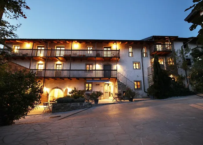 Boutique Dvor Gasthuis Dobrovo